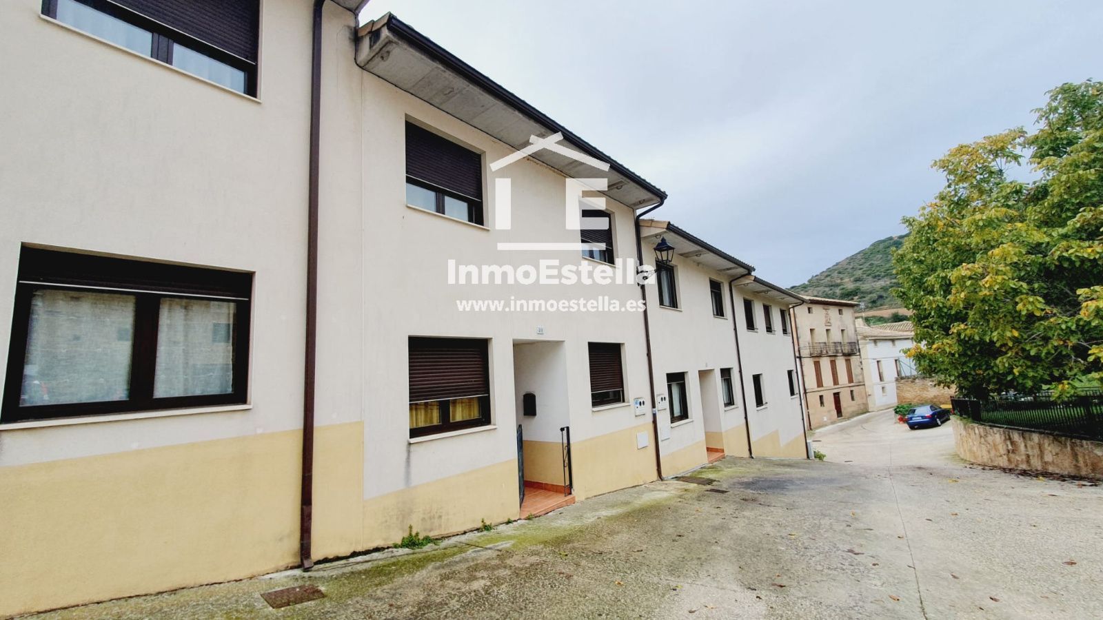 Casa adosada en venda a Invencibles, Morentin