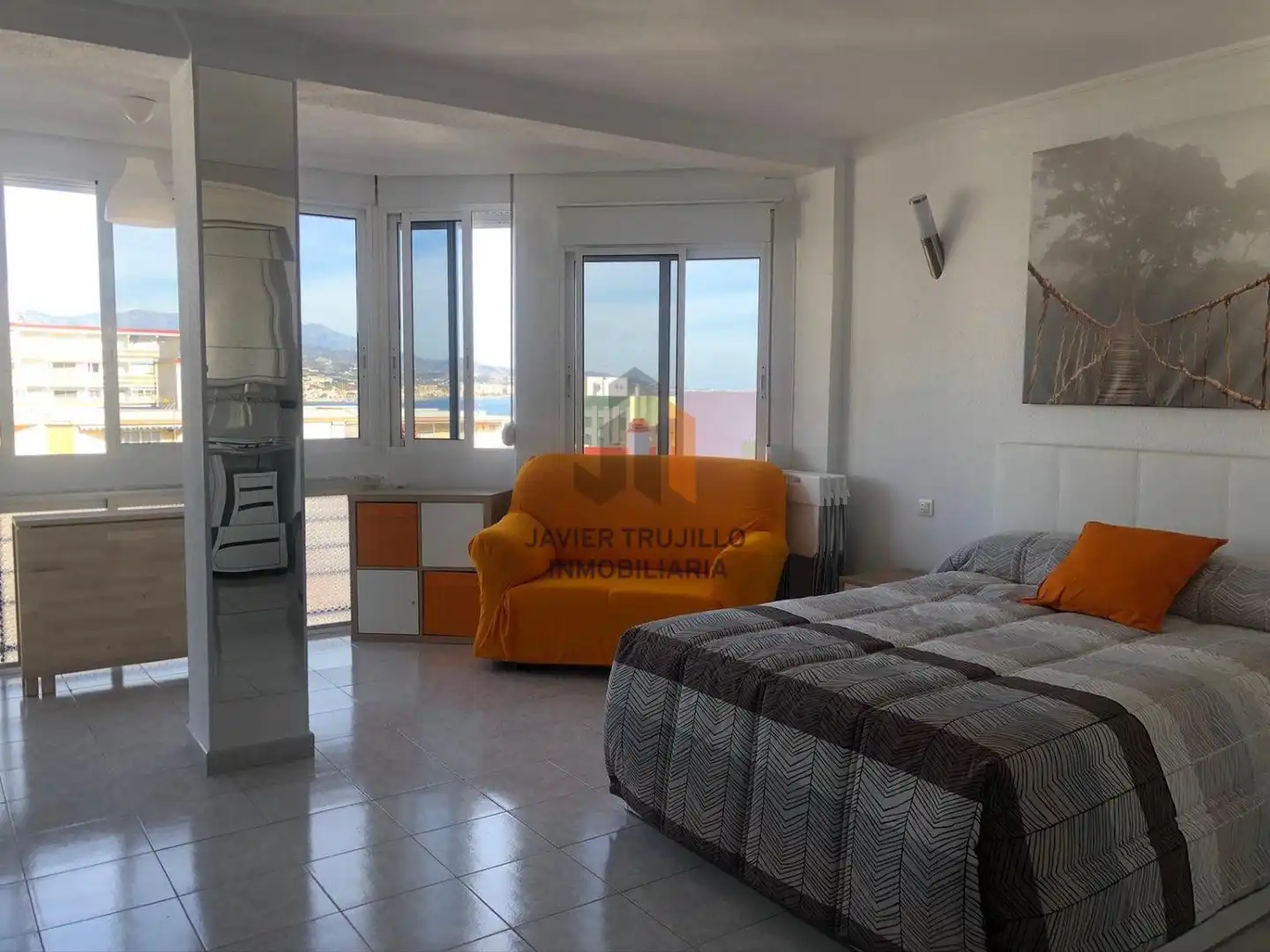 Dormitori de Estudi de lloguer en Vélez-Málaga amb Aire condicionat, Piscina i Moblat