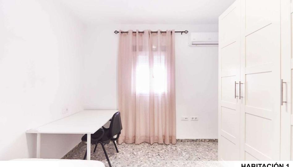 Photo 1 of Flat to share in El Plantinar – Avda. La Paz - El Juncal, Sevilla