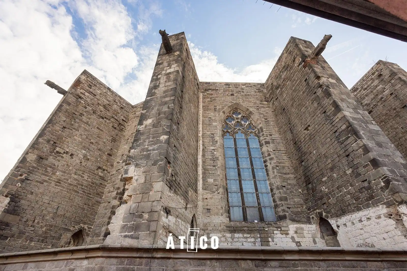 Vista exterior de Àtic en venda en Barcelona amb Aire condicionat, Calefacció i Parquet