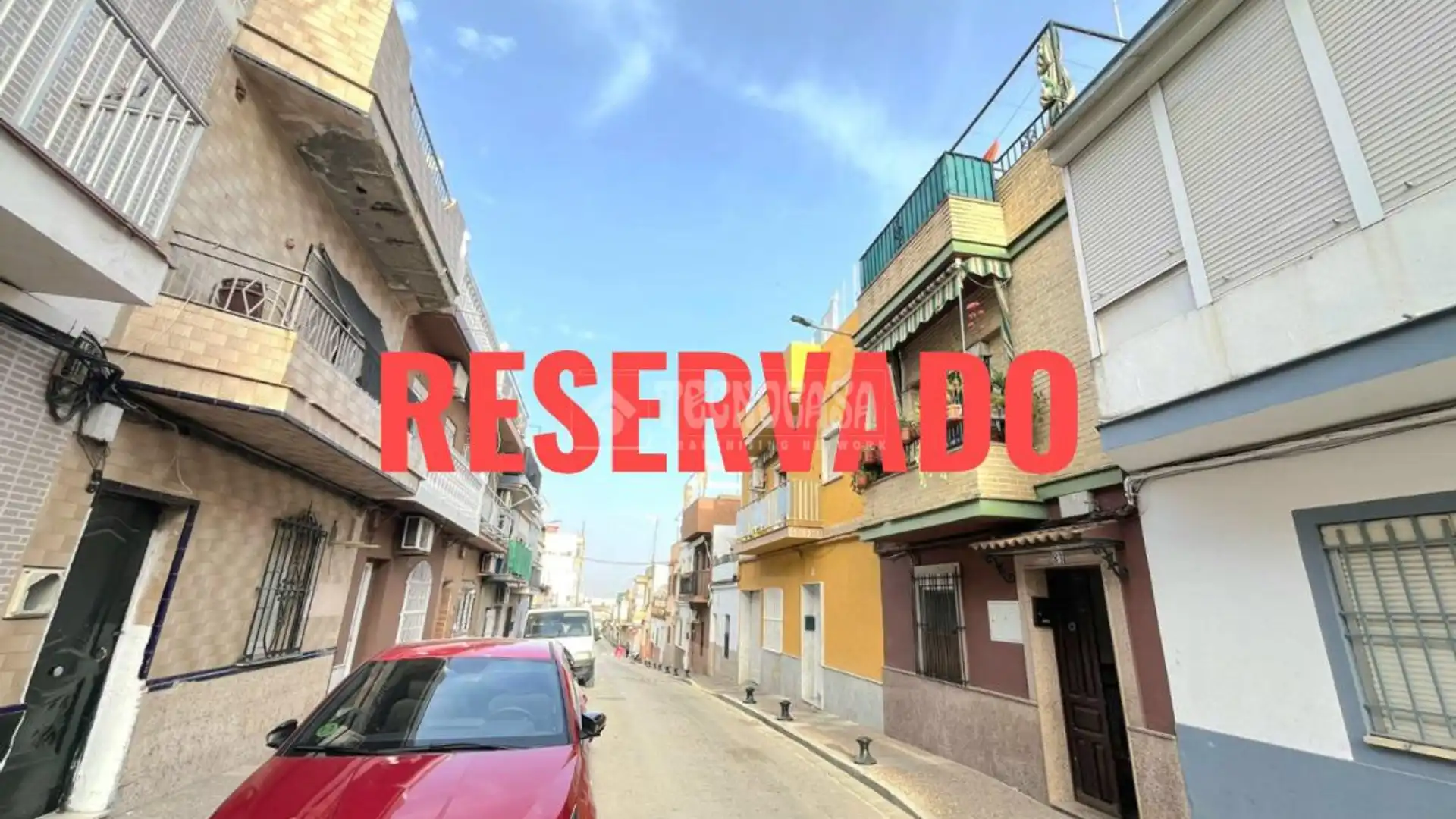 Exterior view of Single-family semi-detached for sale in San Juan de Aznalfarache