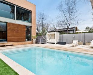 Swimming pool of House or chalet for sale in Sant Cugat del Vallès  with Air Conditioner, Heating and Private garden