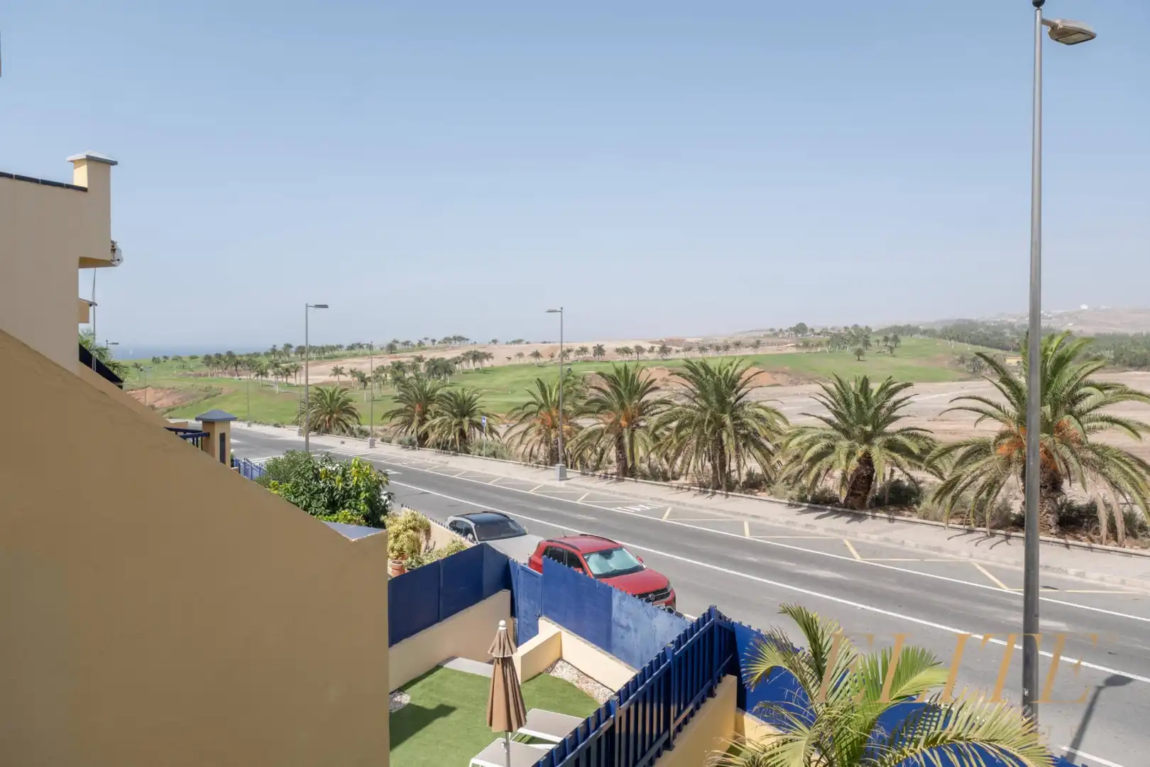 Vista exterior de Casa o chalet en venta en San Bartolomé de Tirajana con Aire acondicionado, Jardín privado y Terraza