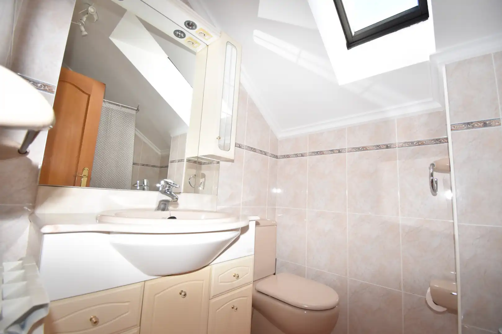 Baño de Ático en venta en Meruelo con Calefacción y Terraza