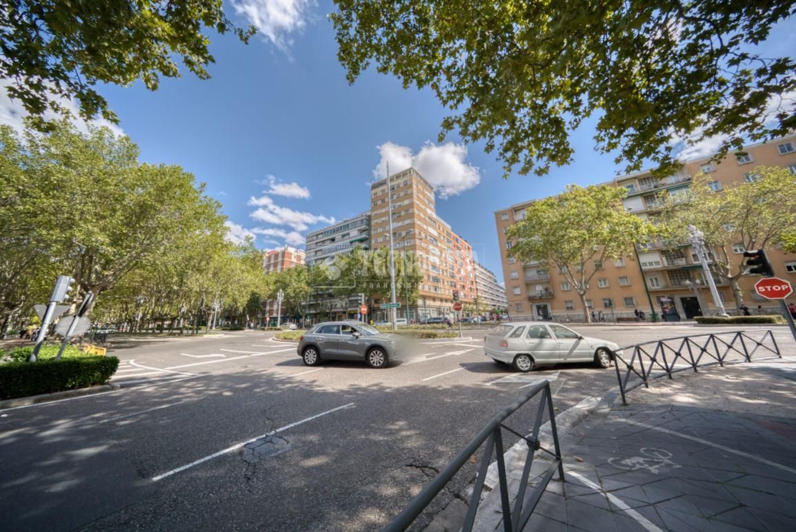 Vista exterior de Pis en venda en Valladolid Capital amb Aire condicionat, Calefacció i Terrassa