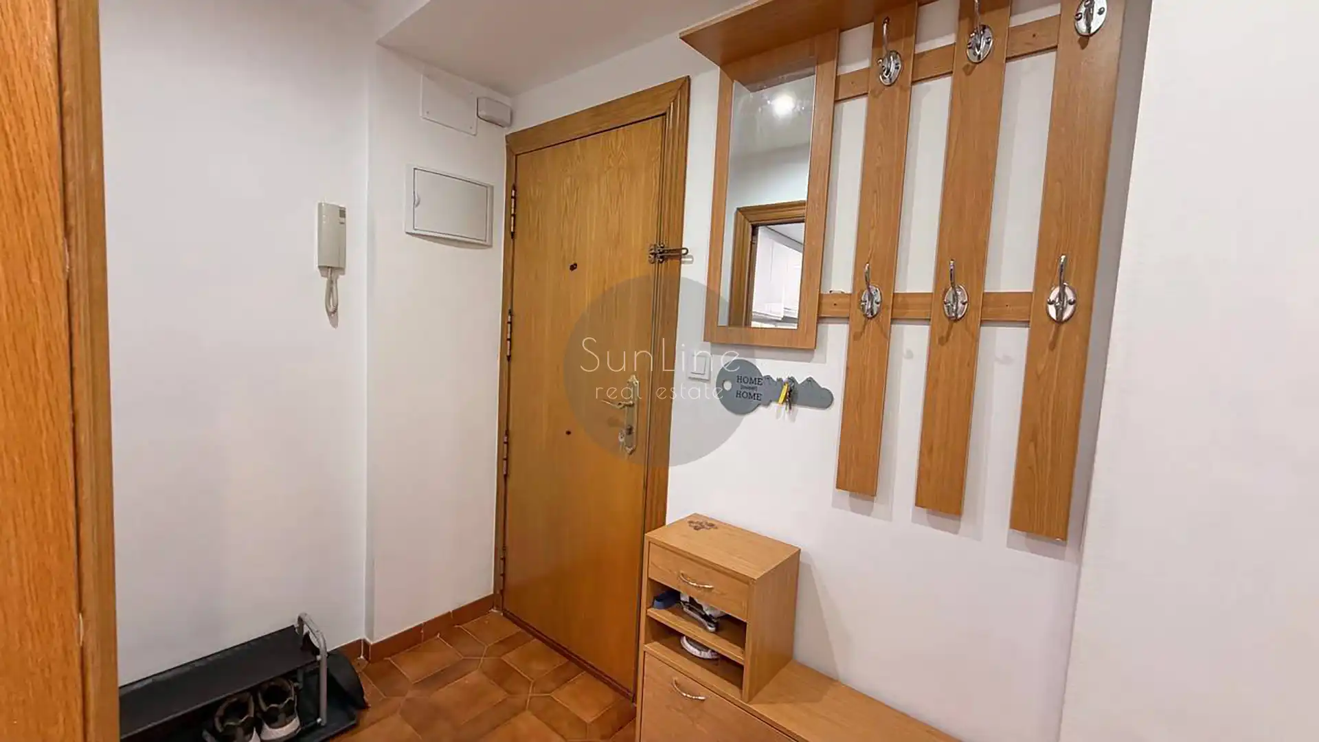 Flat for rent in Valencia  with Air Conditioner, Furnished and Balcony