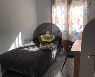 Bedroom of Flat to rent in  Granada Capital  with Heating and Balcony