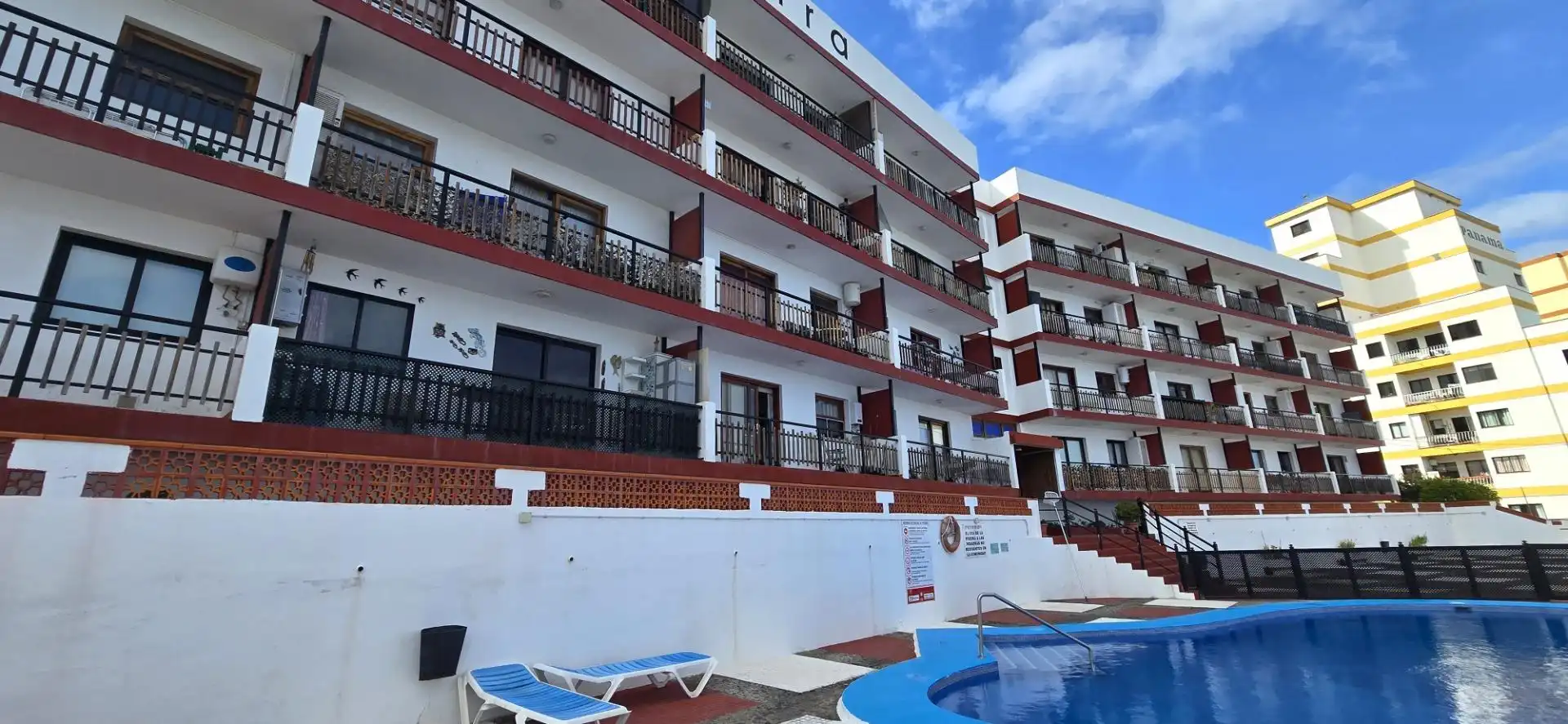 Vista exterior de Piso en venta en San Cristóbal de la Laguna con Balcón y Piscina comunitaria