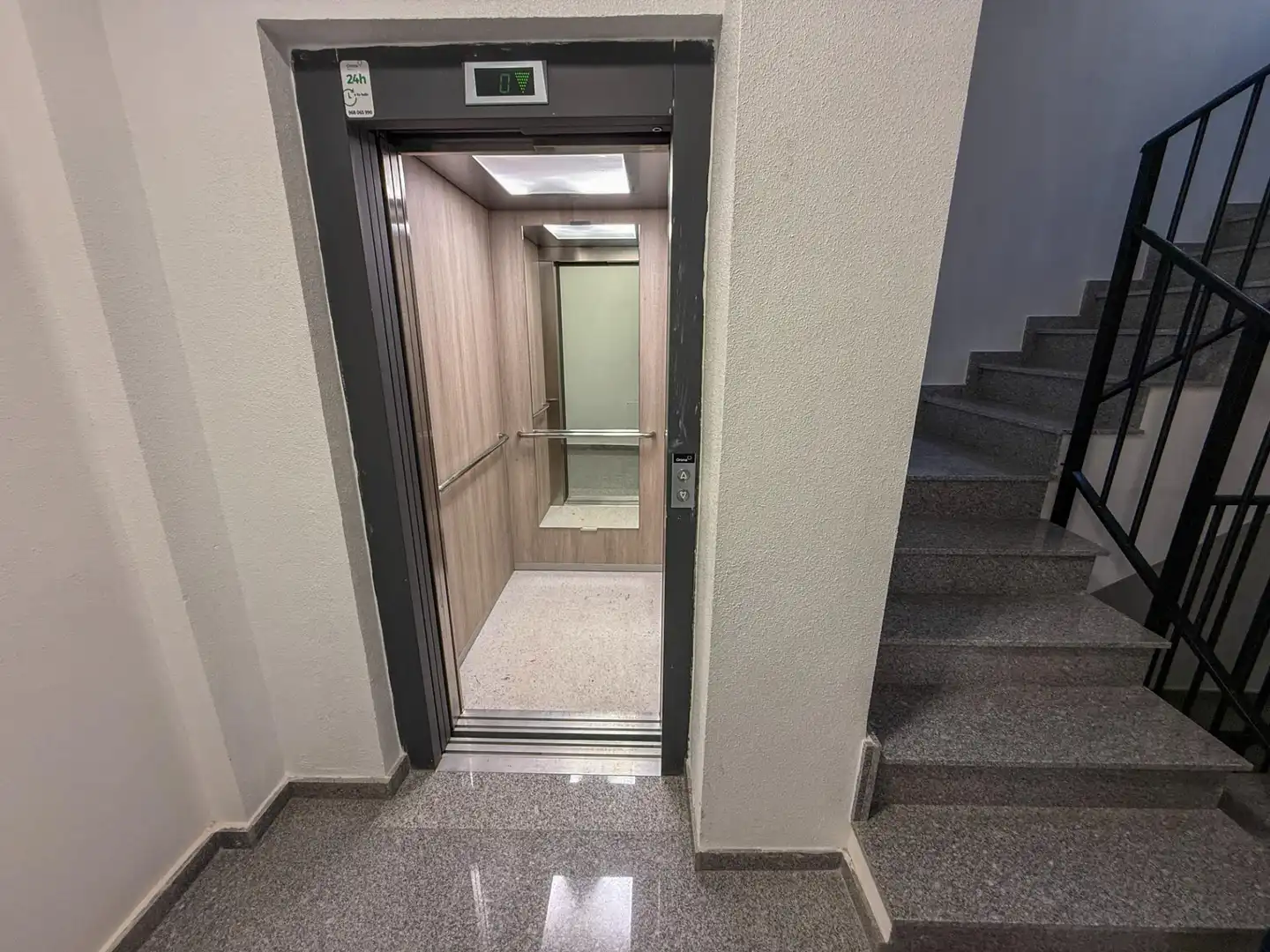 Dúplex en venta en Cox con Terraza, Trastero y Amueblado