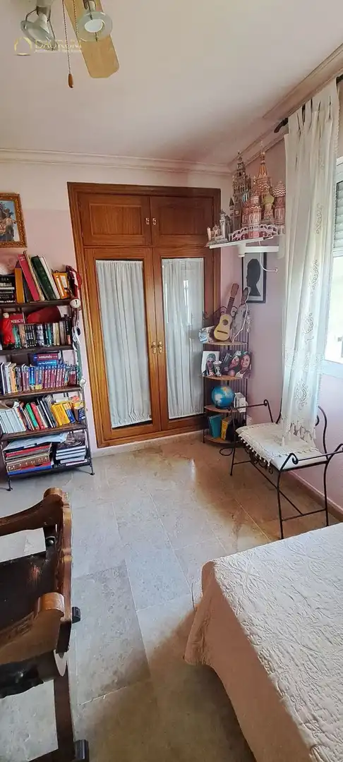 Sala d'estar de Dúplex en venda en Sevilla amb Aire condicionat, Calefacció i Terrassa