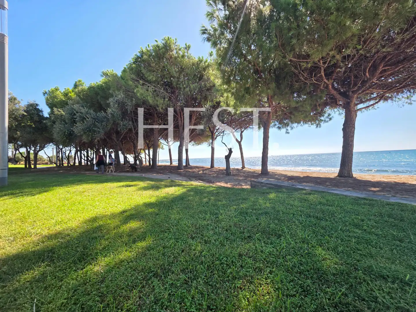 Einfamilien-Reihenhaus zum Verkauf in Cambrils mit Klimaanlage, Heizung und Privatgarten