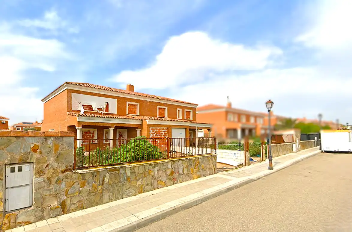 Terraced house with garden for sale in Barcience