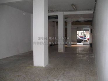 Local comercial de lloguer a Plaza de Toros - Santa Rita