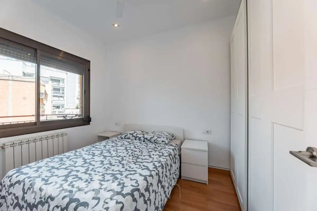 Habitación de Piso en venta en Esplugues de Llobregat con Aire acondicionado, Calefacción y Parquet