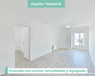 Dormitori de Pis de lloguer en L'Hospitalet de Llobregat amb Terrassa
