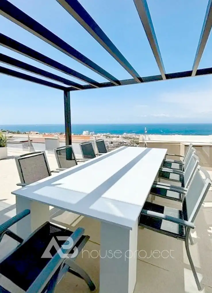 Villa con terrazza in vendita a Calle Noruega, imagen 3