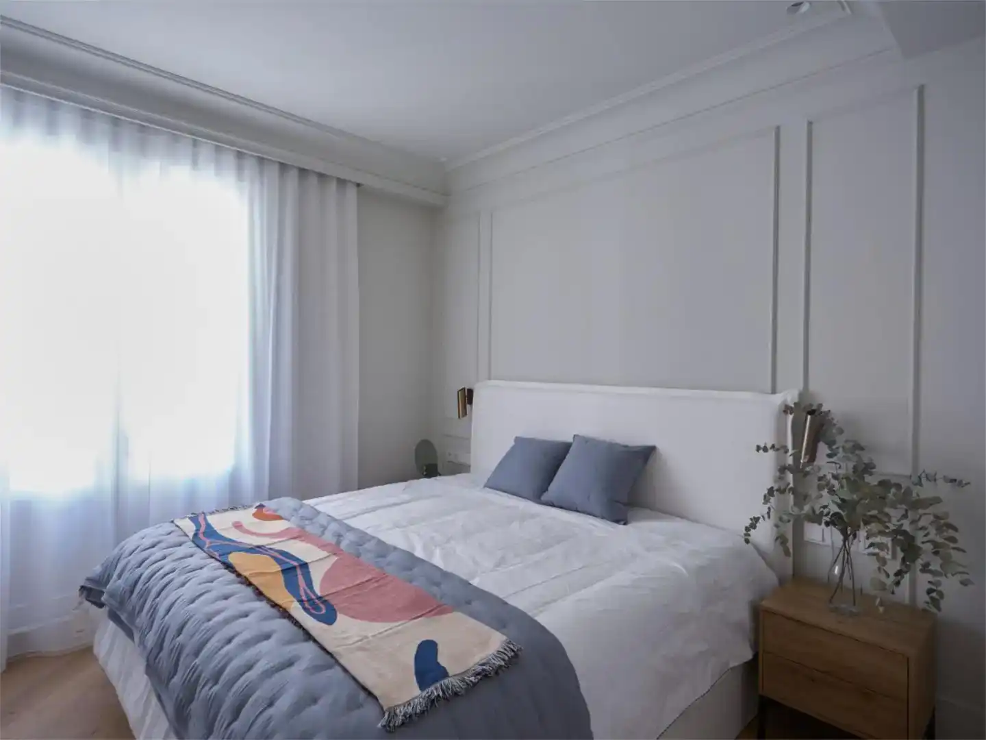 Dormitori de Apartament de lloguer en Madrid amb Aire condicionat, Piscina i Moblat