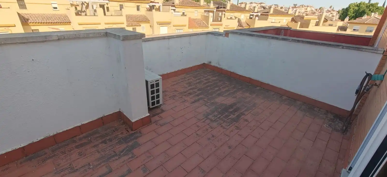 Terrassa de Casa adosada en venda en Bormujos amb Aire condicionat, Calefacció i Terrassa