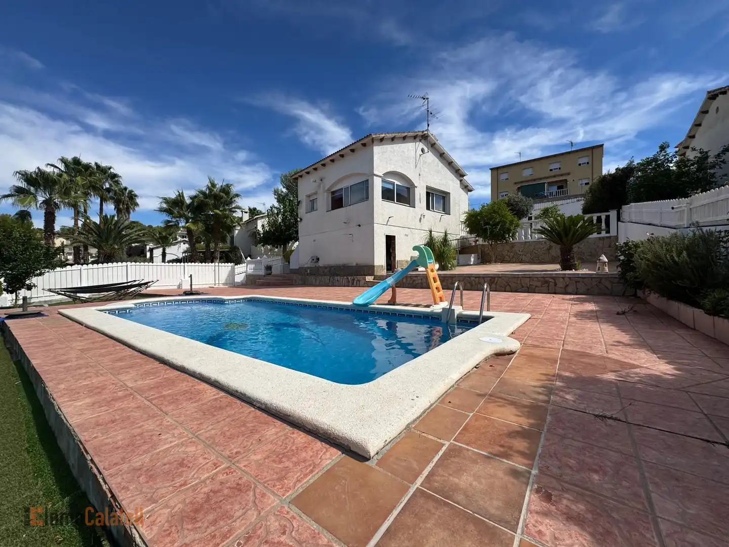 Xalet amb piscina en venda a Eucaliptus Dels 21