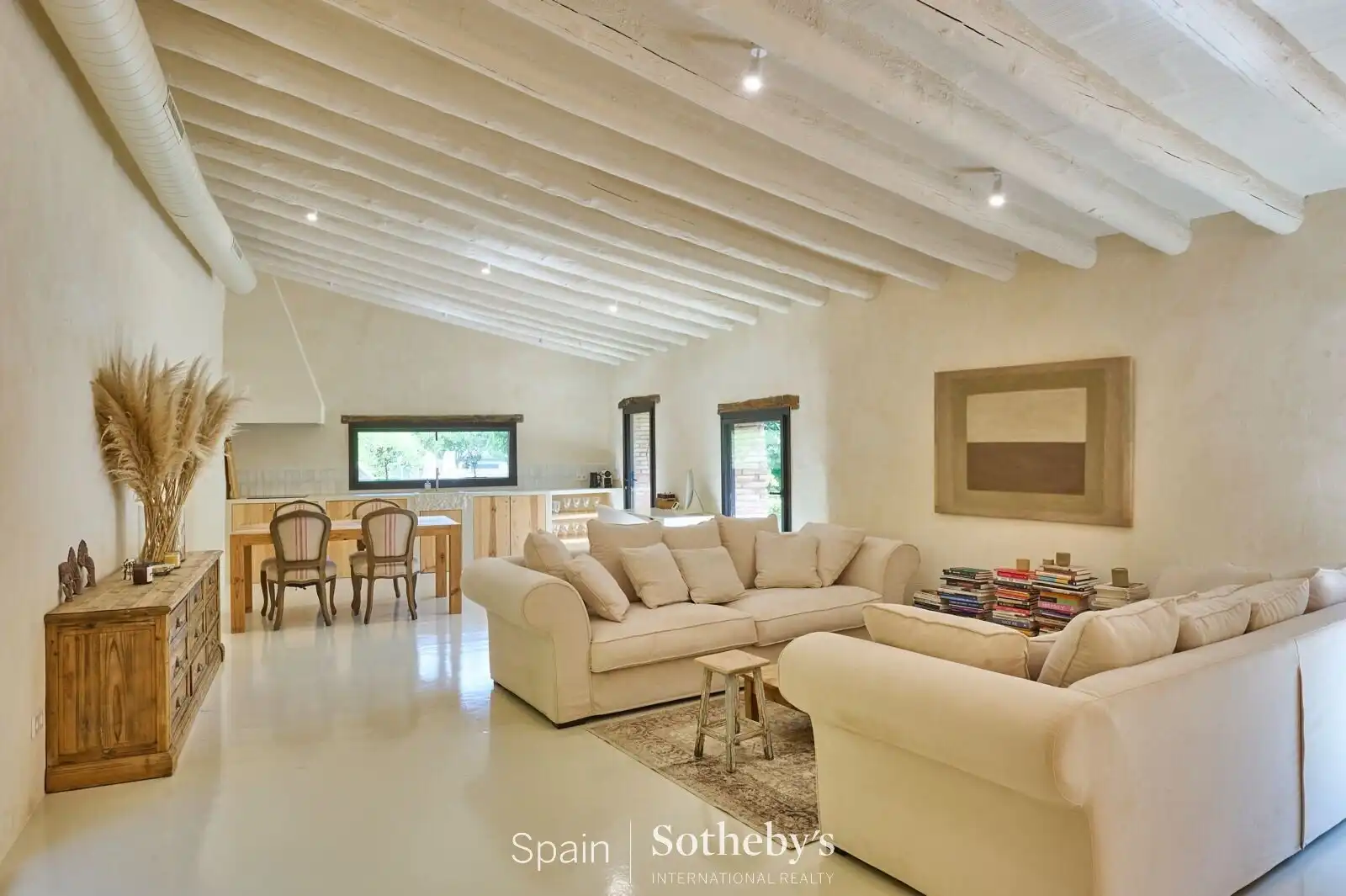 Sala d'estar de Casa o xalet en venda en Alella amb Aire condicionat, Calefacció i Jardí privat