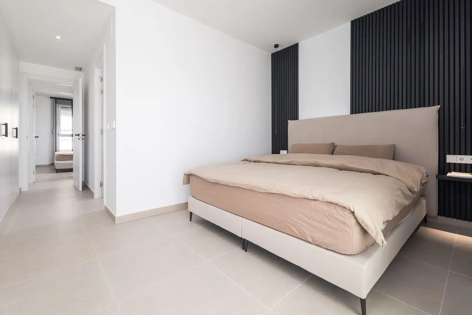Habitación de Apartamento en venta en Benalmádena con Terraza, Trastero y Amueblado
