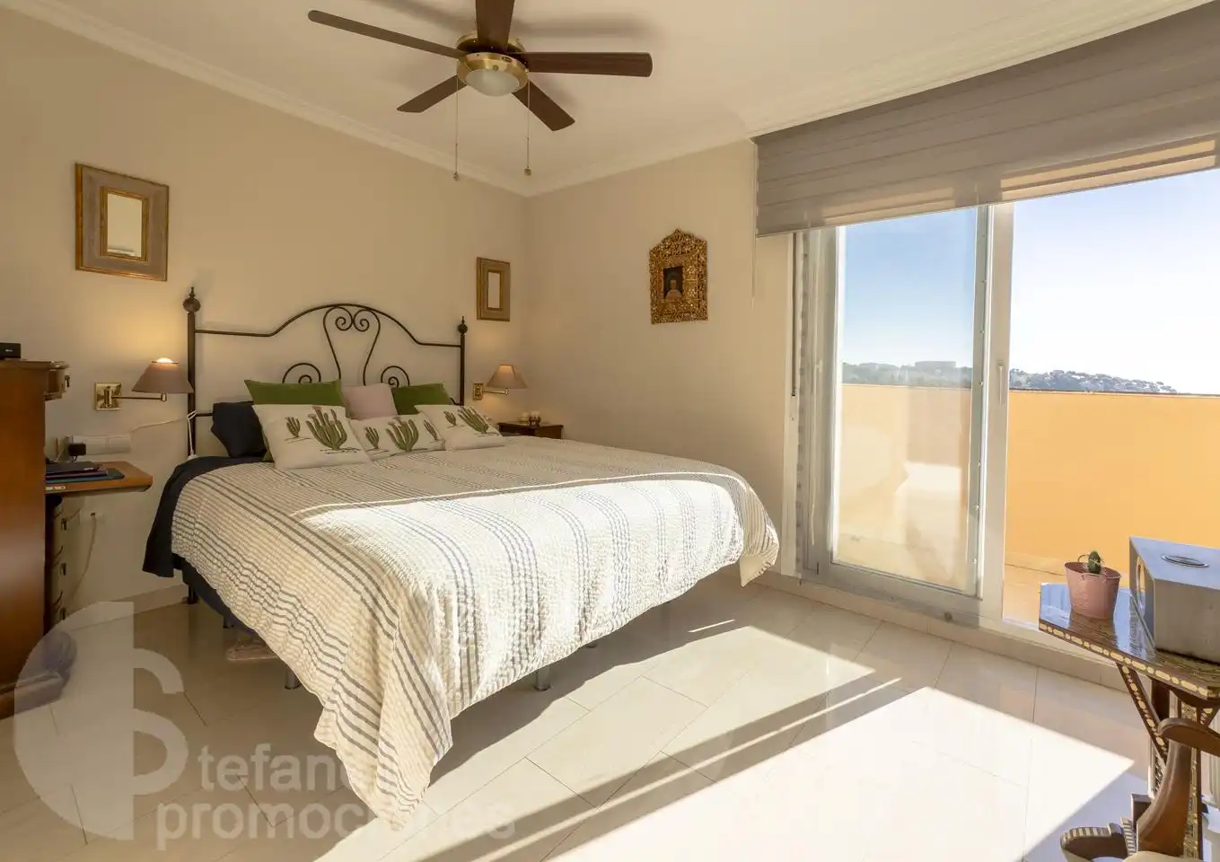 Bedroom of Houses for sale in Málaga  with Air Conditioner, Private garden and Terrace