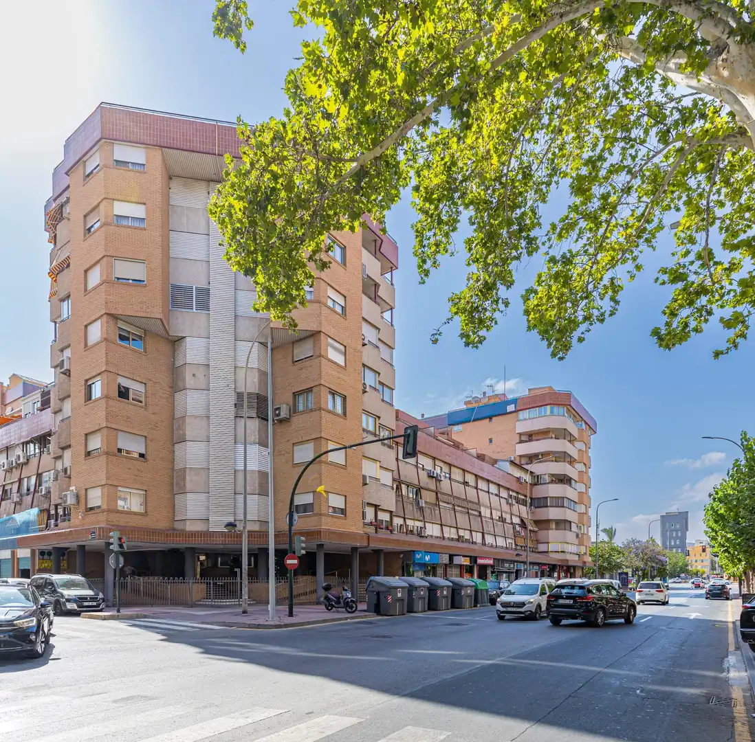 Vista exterior de Piso en venta en Murcia