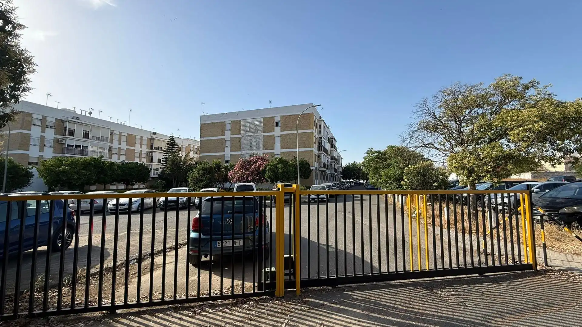 Vista exterior de Piso en venta en Sevilla con Aire acondicionado y Terraza