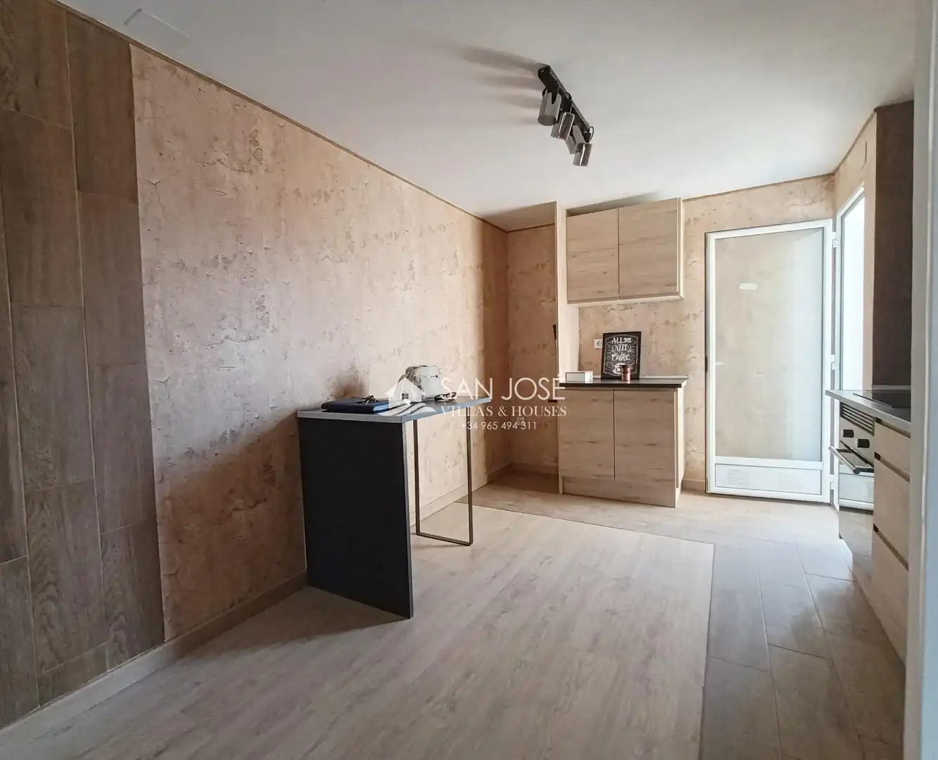 Piso en venta en Monóvar  / Monòver con Amueblado y Balcón