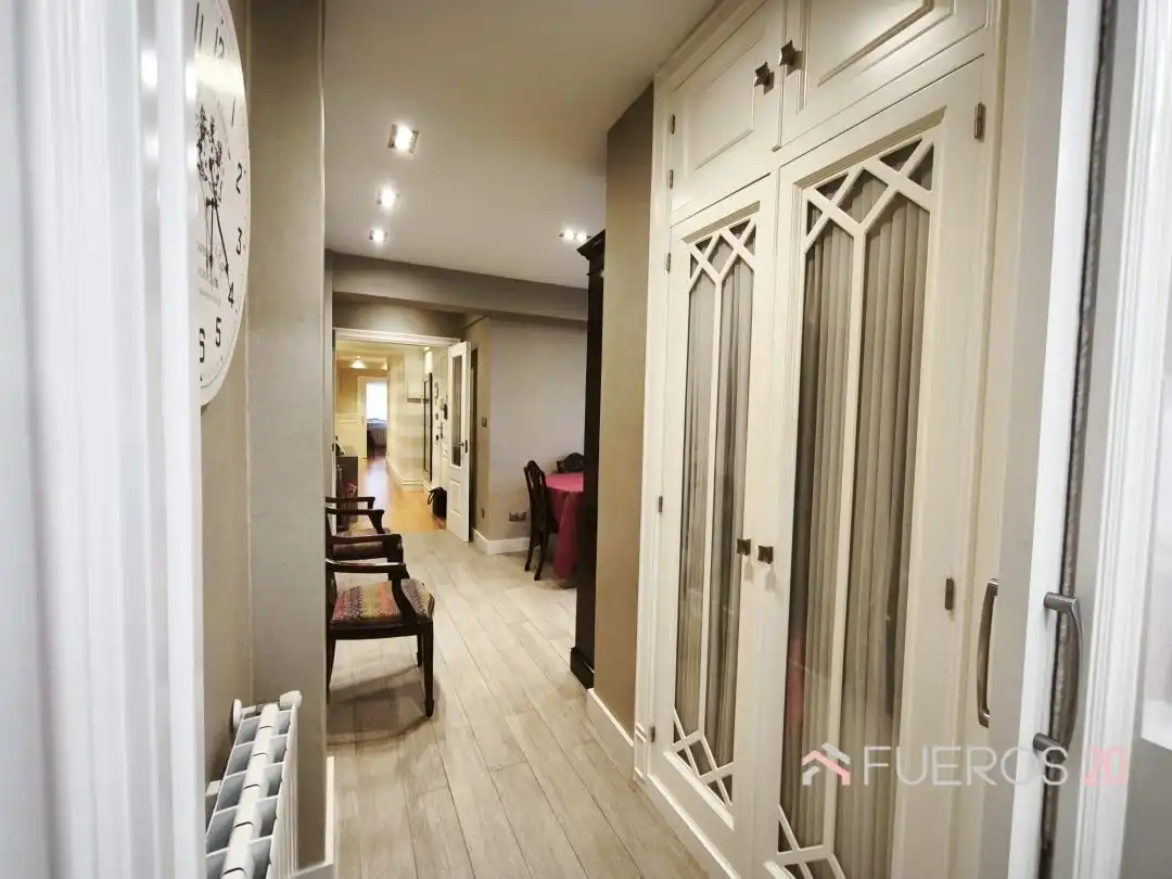 Piso en venta en Barakaldo  con Calefacción, Terraza y Balcón