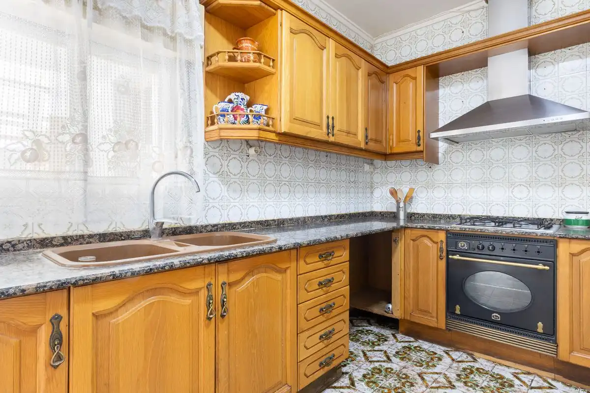 Detached homes for sale in C. Calvario, Fuenterrobles