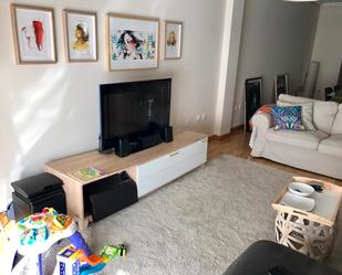Living room of Flat to rent in Zamora Capital   with Heating, Parquet flooring and Oven