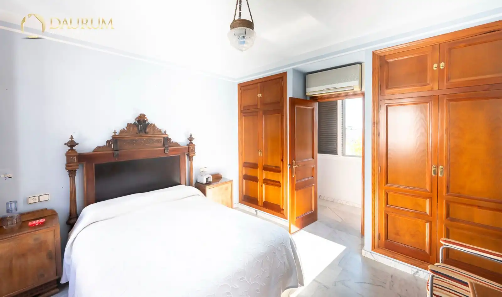Dormitori de Casa o xalet en venda en Alcalá de Guadaira amb Aire condicionat, Calefacció i Terrassa