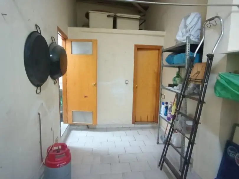 Local en venda en Caravaca de la Cruz amb Aire condicionat, Moblat i Alarma