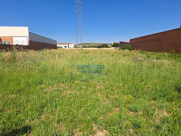 Terreno residenziale in vendita a Villaturiel