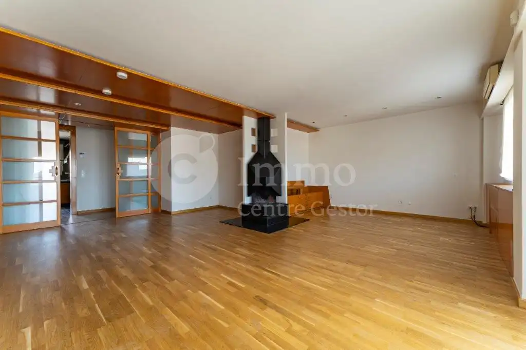 Sala de estar de Dúplex en venta en Lleida con Aire acondicionado, Calefacción y Parquet