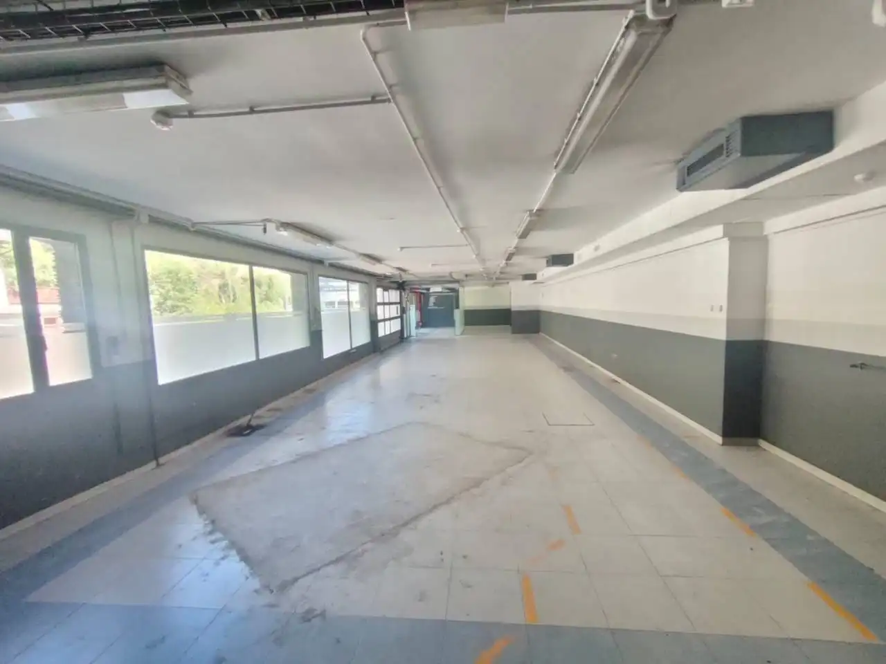 Local comercial en venta en Les Escaldes