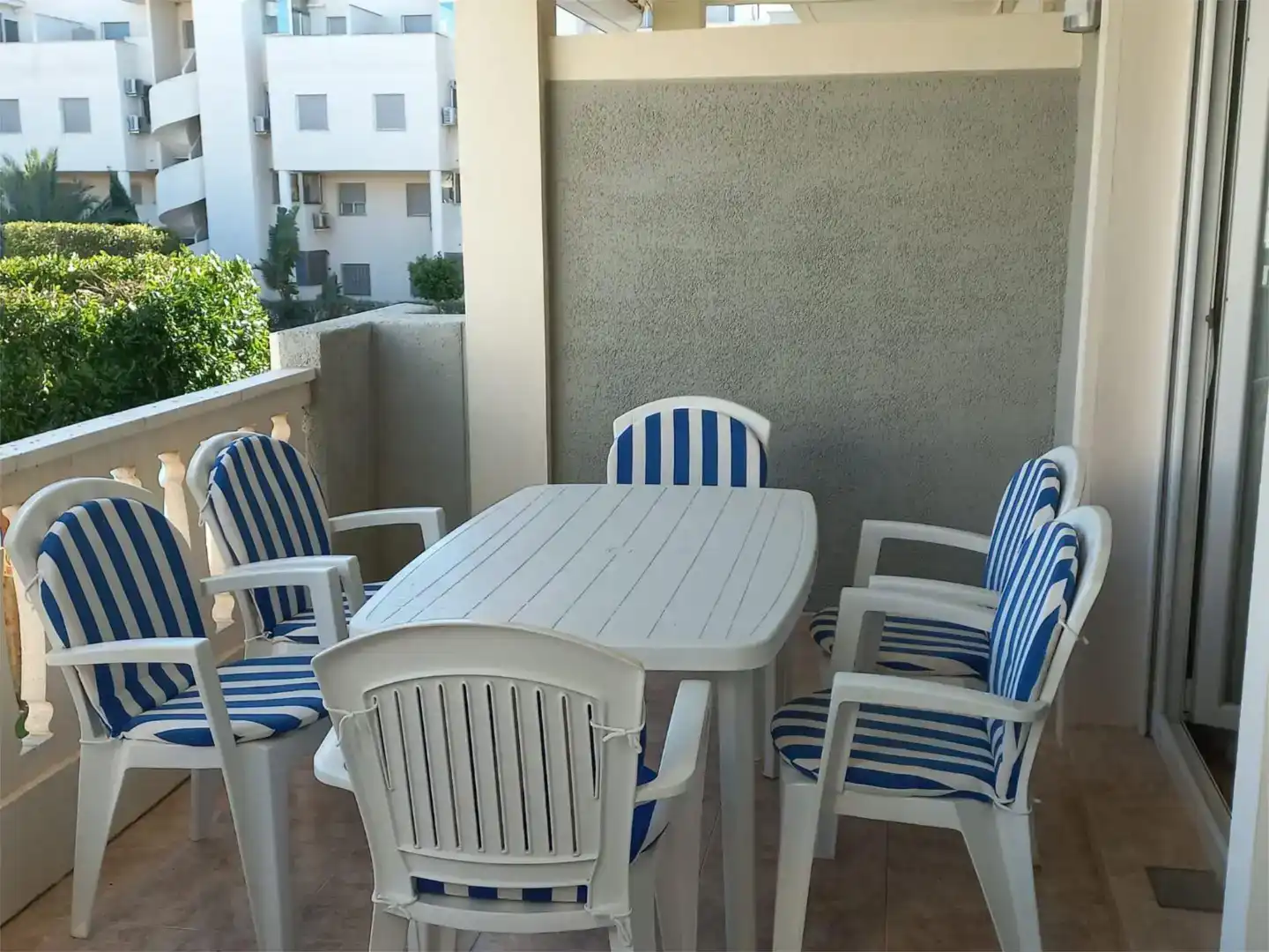 Terrasse von Wohnung zur Miete in Dénia mit Klimaanlage, Privatgarten und Schwimmbad