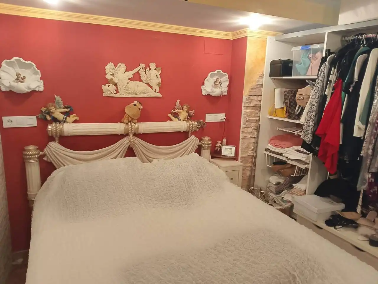 Bedroom of Study for sale in Oliva  with Air Conditioner and Furnished