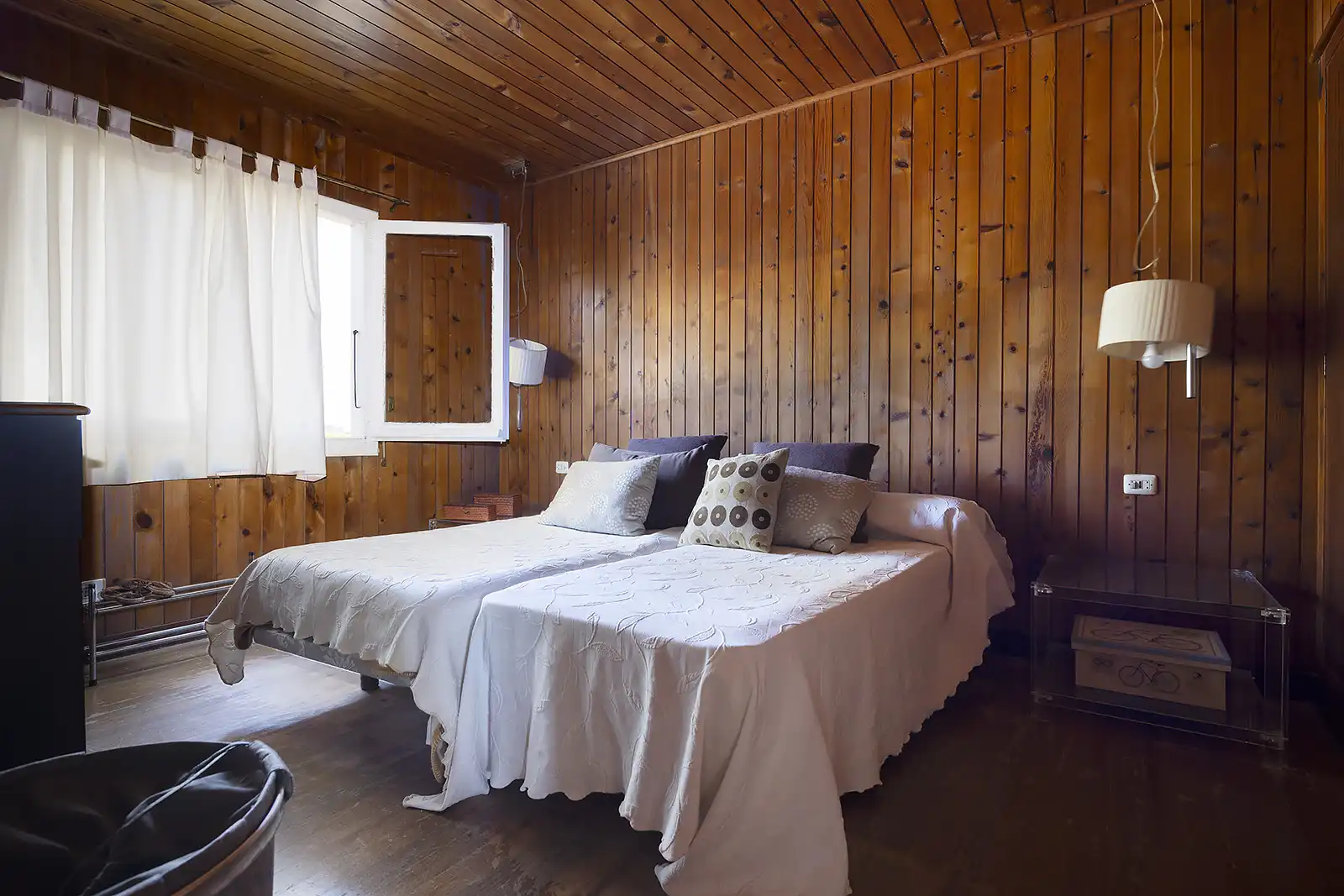 Habitación de Casa o chalet en venta en Oleiros con Calefacción, Jardín privado y Piscina
