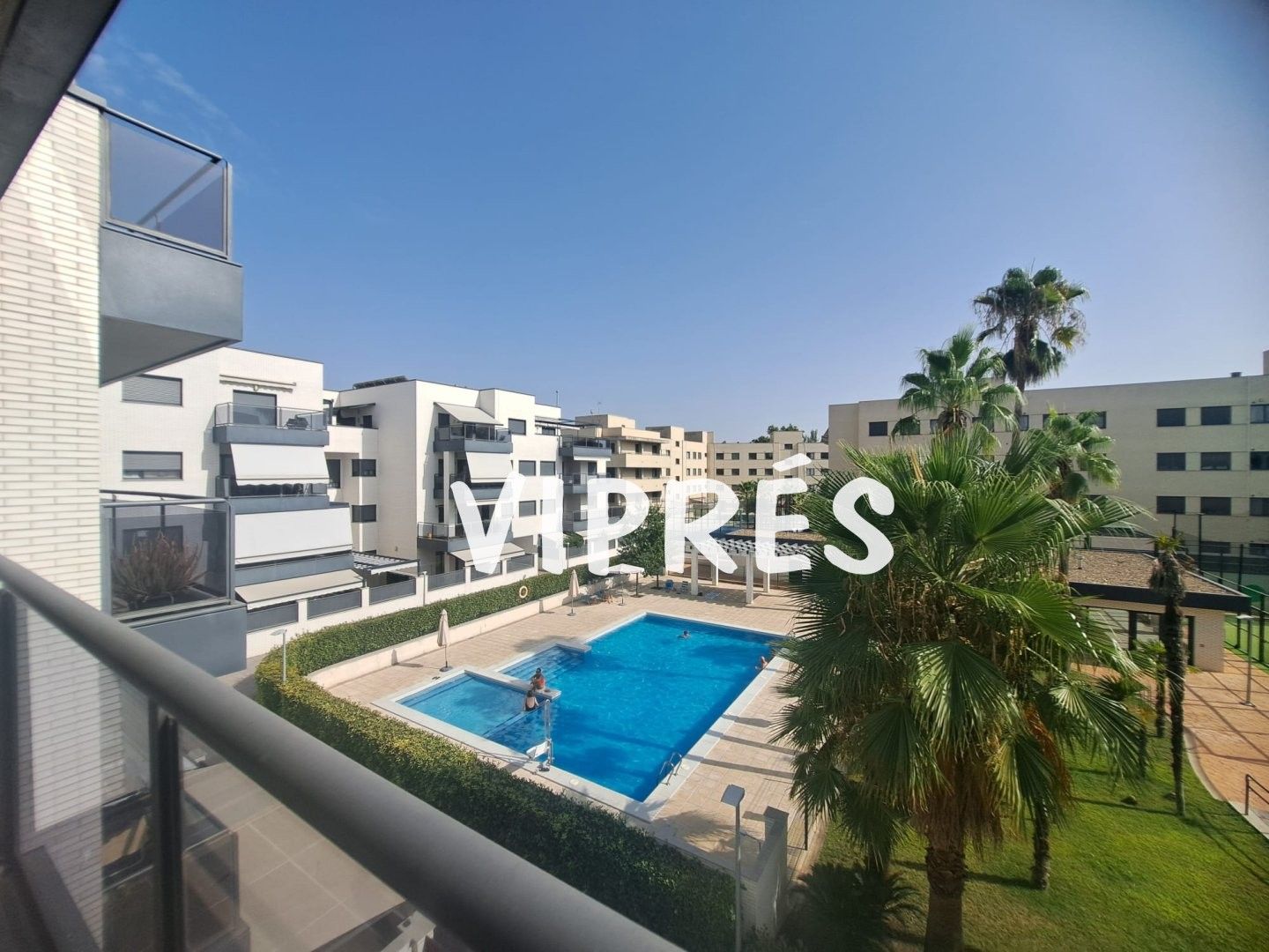 Vista exterior de Pis en venda en Cáceres Capital amb Aire condicionat, Calefacció i Terrassa