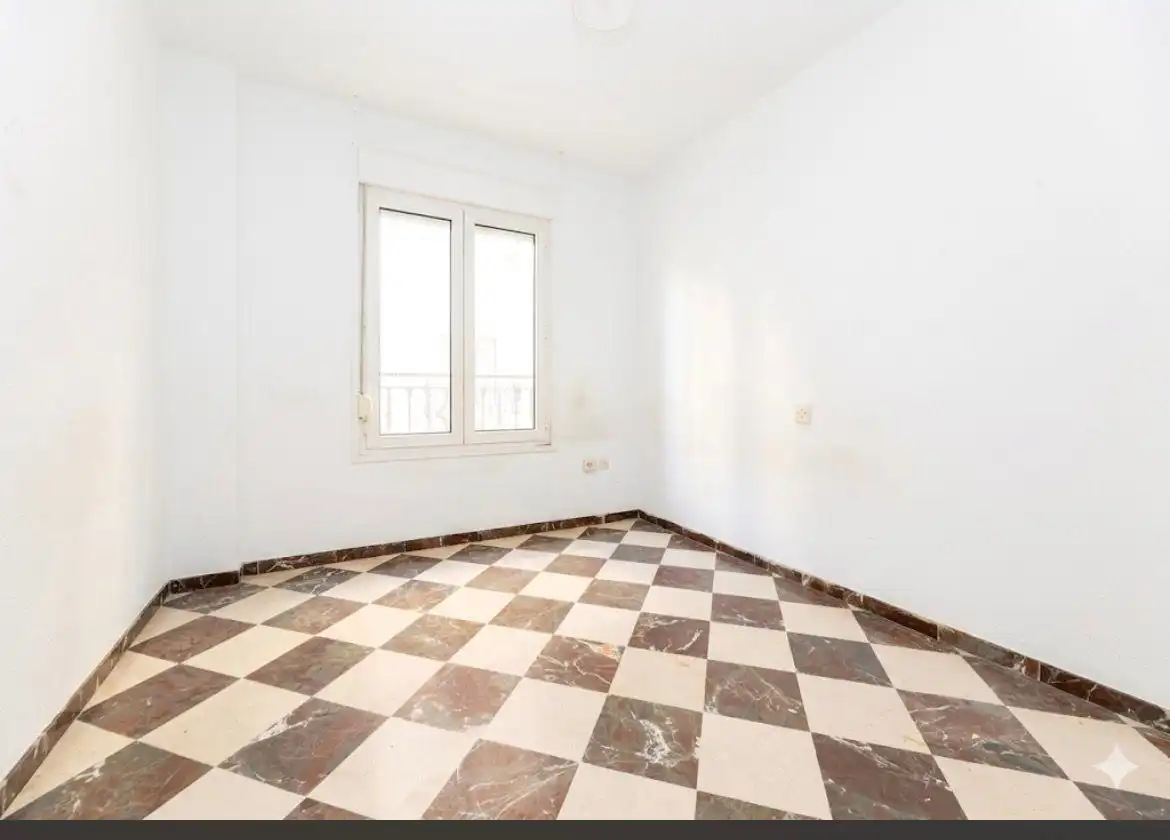 Habitación de Piso en venta en Cenes de la Vega con Aire acondicionado y Balcón