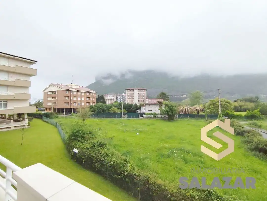 Flat for sale in Castro-Urdiales  with Heating, Terrace and Balcony