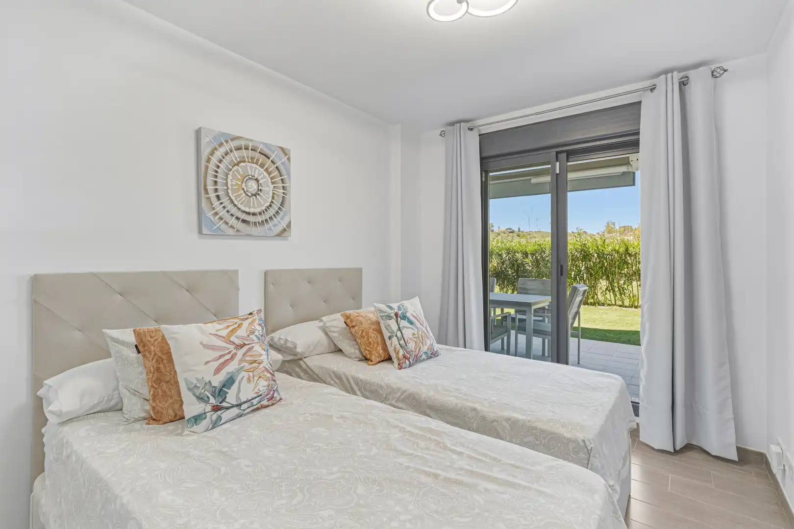 Bedroom of Ground floor for sale in Mijas  with Air Conditioner, Private garden and Terrace