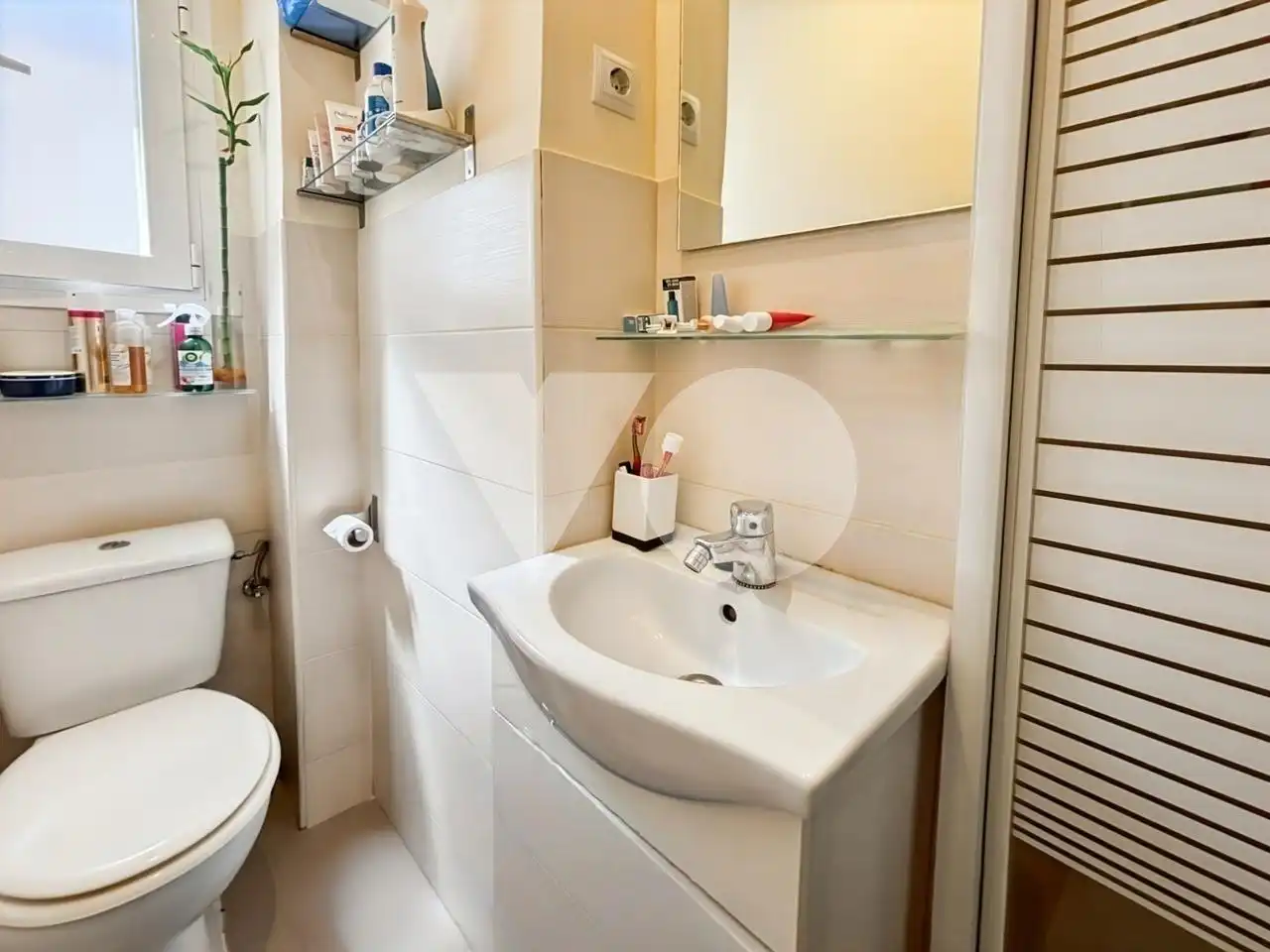 Baño de Apartamento en venta en Madrid con Aire acondicionado, Calefacción y Terraza