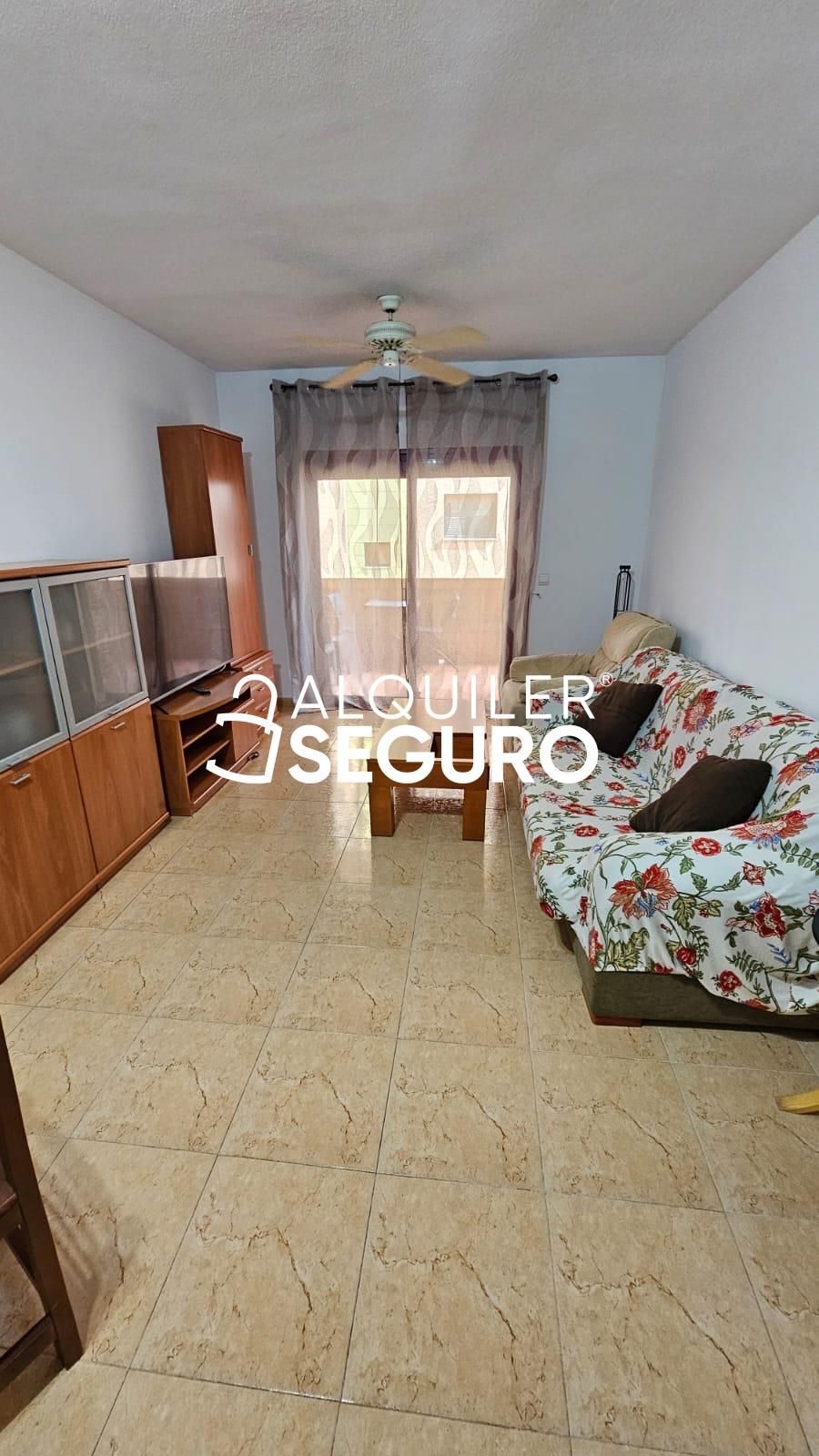 Living room of Flat to rent in  Murcia Capital  with Heating, Storage room and Furnished