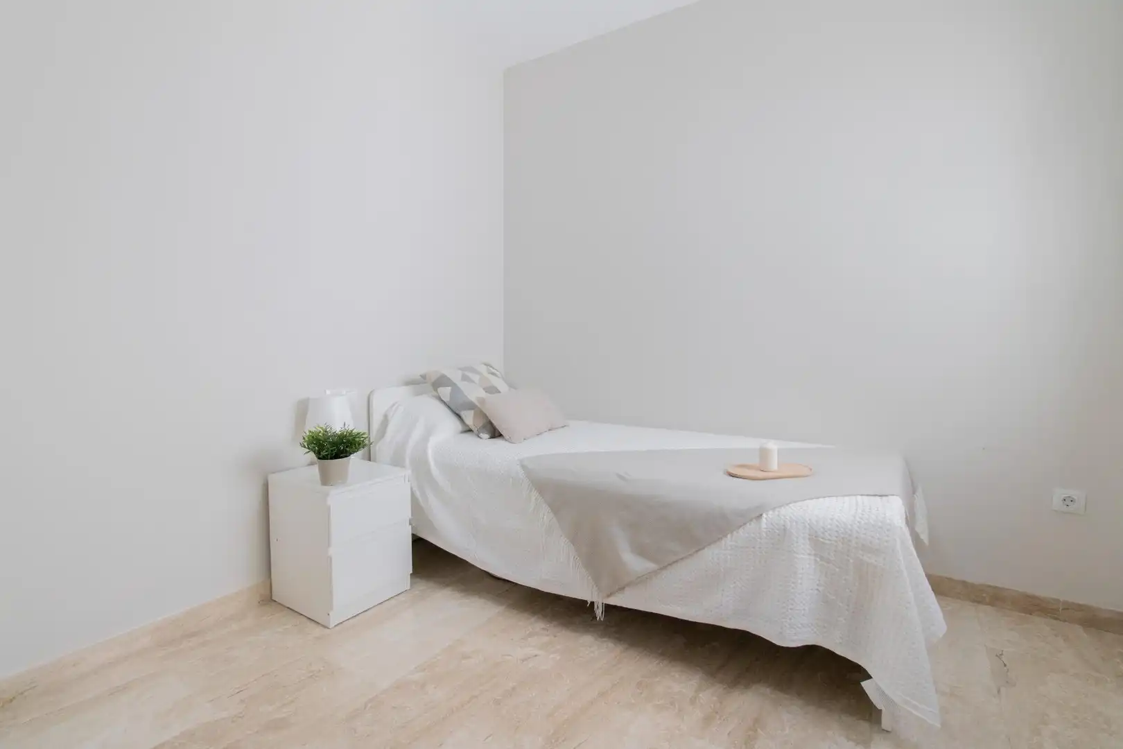 Schlafzimmer von Maisonette zum Verkauf in Massamagrell mit Klimaanlage, Terrasse und Abstellraum