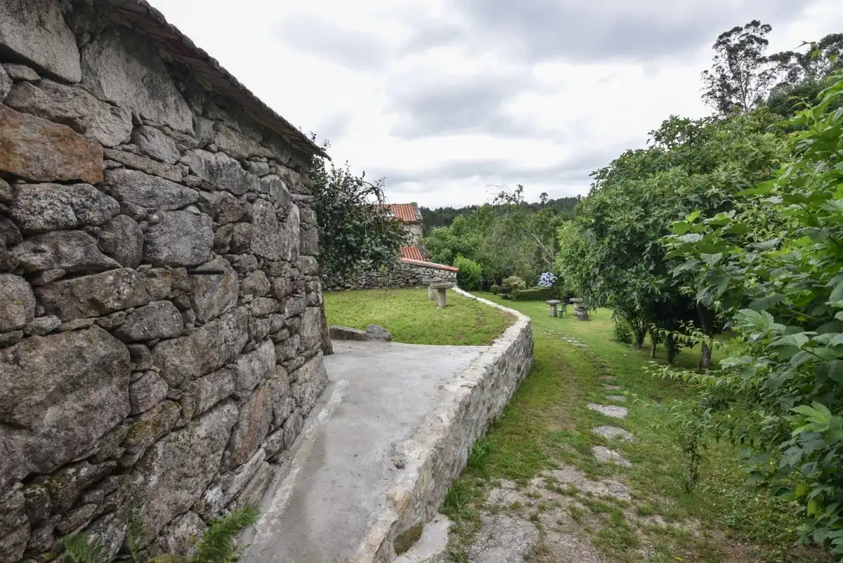 Jardí de Casa o xalet en venda en Mondariz amb Jardí privat, Terrassa i Traster
