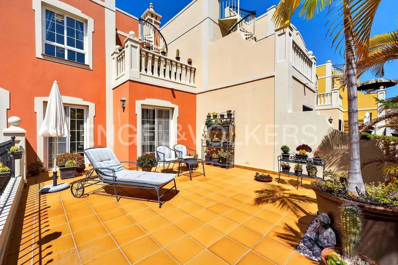 Terrasse von Haus oder Chalet zum Verkauf in Arona mit Klimaanlage, Terrasse und Schwimmbad