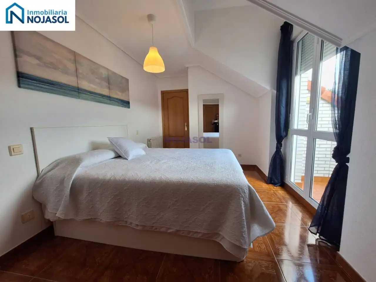 Habitación de Apartamento en venta en Meruelo con Calefacción, Terraza y Amueblado